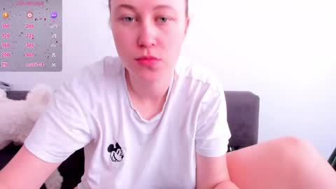 Alexia online show from 06/01/26, 03:14