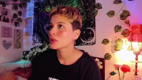 Snapshot of alexiafisher_ chatting on 12/25/24, 11:31 Alex online show from 12/25/24, 11:31