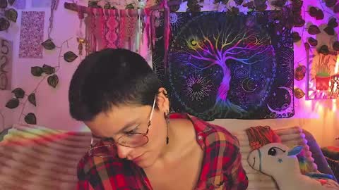 Snapshot of alexiafisher_ chatting on 04/04/26, 11:02 Alex online show from 04/04/26, 11:02