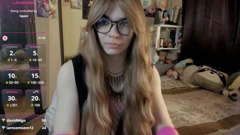 Snapshot of alexiamaiex chatting on 02/12/26, 11:33 alexiamaiex online show from 02/12/26, 11:33
