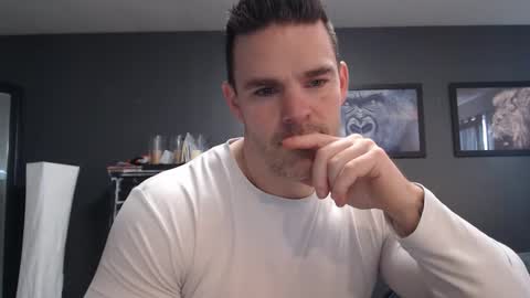 Snapshot of alexiarain chatting on 02/12/26, 03:29 Alex online show from 02/12/26, 03:29