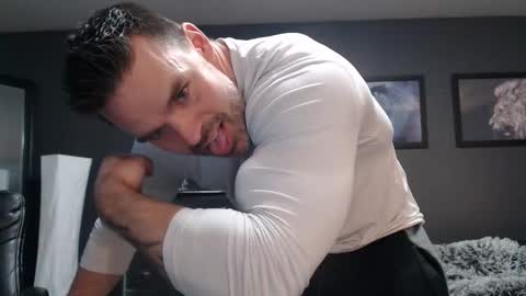 Snapshot of alexiarain chatting on 03/24/26, 01:43 Alex online show from 03/24/26, 01:43