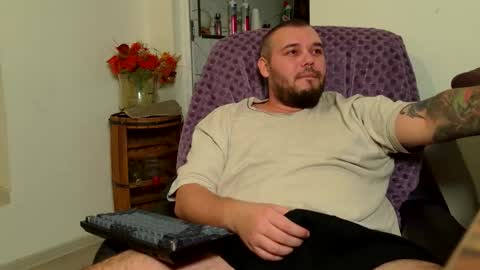 Snapshot of alexirr chatting on 02/17/26, 09:43 Alex online show from 02/17/26, 09:43