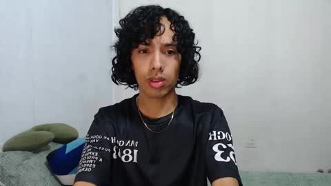 Alexis online show from 12/05/25, 02:47