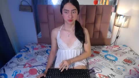 -- ALEXIS -- online show from 09/20/25, 06:53