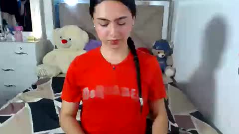 Snapshot of alexis_brown11 chatting on 07/02/26, 01:49 -- ALEXIS -- online show from 07/02/26, 01:49