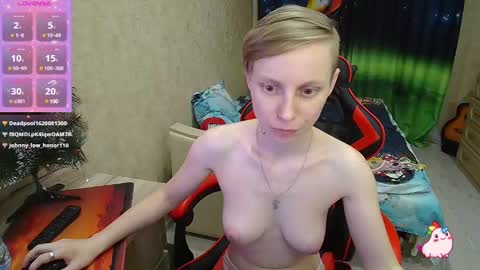 Snapshot of alexis_gordon chatting on 01/14/25, 10:12 Alexis online show from 01/14/25, 10:12