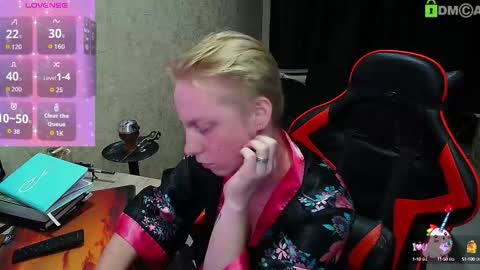 Snapshot of alexis_gordon chatting on 09/13/25, 07:46 Alexis online show from 09/13/25, 07:46