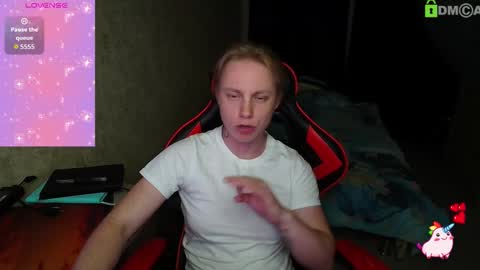 Snapshot of alexis_gordon chatting on 09/18/25, 10:34 Alexis online show from 09/18/25, 10:34