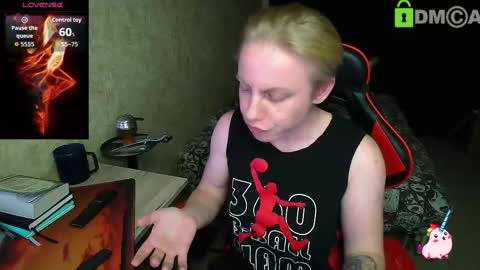 Snapshot of alexis_gordon chatting on 09/25/25, 06:22 Alexis online show from 09/25/25, 06:22