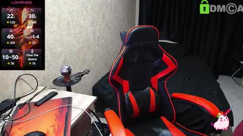 Snapshot of alexis_gordon chatting on 10/17/25, 08:11 Alexis online show from 10/17/25, 08:11