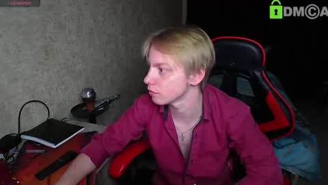 Snapshot of alexis_gordon chatting on 10/19/25, 07:25 Alexis online show from 10/19/25, 07:25