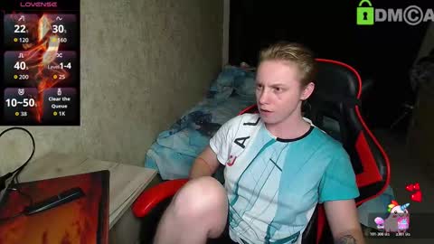 Snapshot of alexis_gordon chatting on 10/27/25, 11:31 Alexis online show from 10/27/25, 11:31