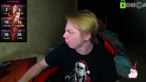 Snapshot of alexis_gordon chatting on 10/30/25, 08:20 Alexis online show from 10/30/25, 08:20