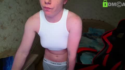 Snapshot of alexis_gordon chatting on 11/25/25, 12:16 Alexis online show from 11/25/25, 12:16