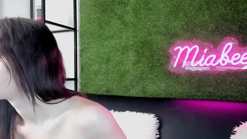 alexisbanx online show from 12/06/24, 03:44