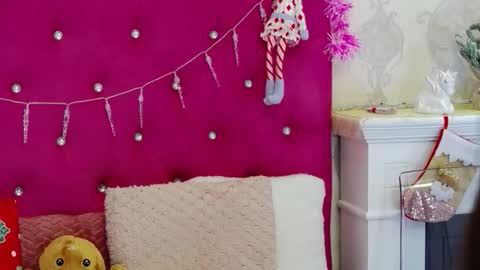 alexisdevine online show from 12/15/25, 05:23