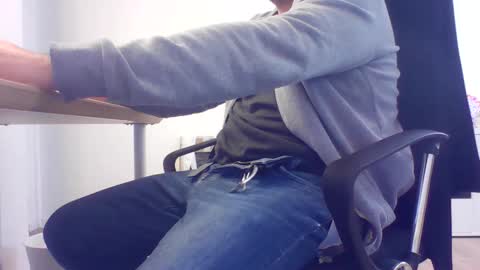 Snapshot of alexisgood888 chatting on 11/03/25, 04:30 Slave Alex online show from 11/03/25, 04:30