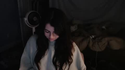 Snapshot of alexislove8 chatting on 10/30/25, 10:43 alexislove8 online show from 10/30/25, 10:43