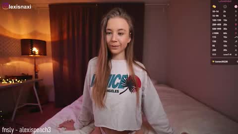 Snapshot of alexispeach chatting on 01/18/26, 09:40 Alexis-- online show from 01/18/26, 09:40