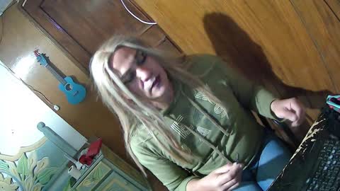 Snapshot of alexiss699 chatting on 12/16/24, 12:27 alexiss699 online show from 12/16/24, 12:27