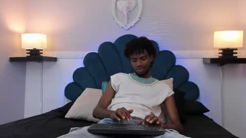 Alex Jaccob online show from 10/01/25, 02:01