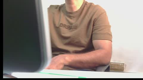 Snapshot of alexkerala84 chatting on 05/05/26, 06:32 alexkerala84 online show from 05/05/26, 06:32