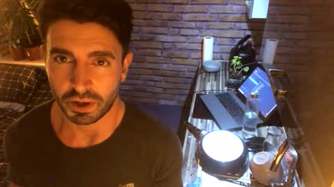 Snapshot of alexlive1 chatting on 10/18/25, 10:21 alexlive1 online show from 10/18/25, 10:21