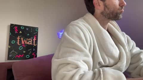 Snapshot of alexmanndickerson chatting on 12/22/25, 05:10 Alex Mann online show from 12/22/25, 05:10