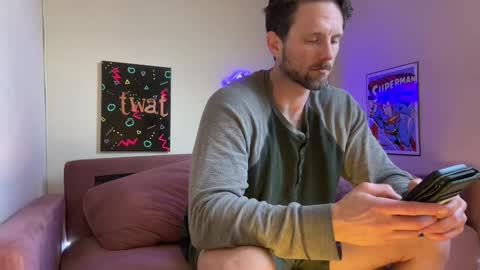 Snapshot of alexmanndickerson chatting on 03/01/26, 08:00 Alex Mann online show from 03/01/26, 08:00