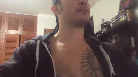 Snapshot of alexopenmind21 chatting on 12/27/24, 01:53 Alexxx online show from 12/27/24, 01:53