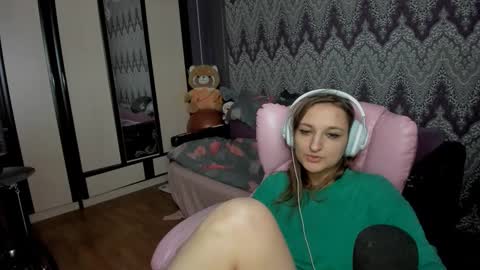 Alex online show from 12/05/24, 01:03