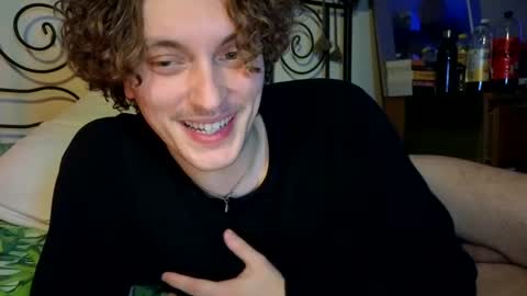 Snapshot of alexrhodesxxx chatting on 12/14/24, 11:45 Alex online show from 12/14/24, 11:45