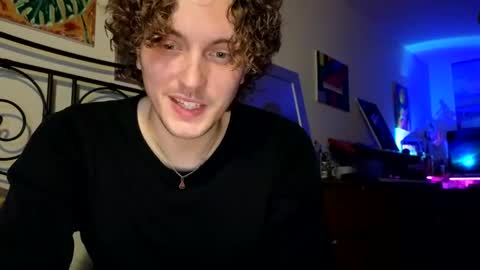 Snapshot of alexrhodesxxx chatting on 12/24/24, 02:01 Alex online show from 12/24/24, 02:01