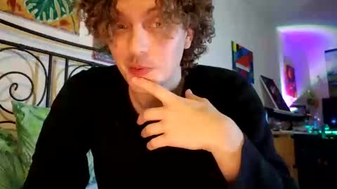 Snapshot of alexrhodesxxx chatting on 01/05/25, 09:36 Alex online show from 01/05/25, 09:36