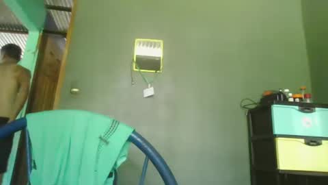 Snapshot of alextico1 chatting on 10/14/25, 06:52 Alex online show from 10/14/25, 06:52