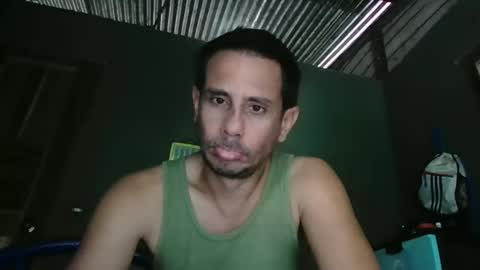 Snapshot of alextico1 chatting on 11/16/25, 03:17 Alex online show from 11/16/25, 03:17