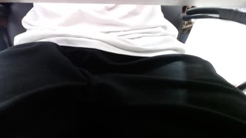 Snapshot of alextwunkk chatting on 02/16/25, 10:43 Alex online show from 02/16/25, 10:43