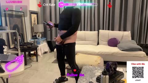 Snapshot of alexx_loraxx chatting on 12/03/24, 07:21 Ivan Drago online show from 12/03/24, 07:21