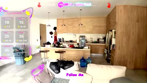 Snapshot of alexx_loraxx chatting on 09/20/25, 05:36 Ivan Drago online show from 09/20/25, 05:36