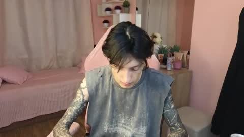 Alex online show from 09/28/25, 12:21