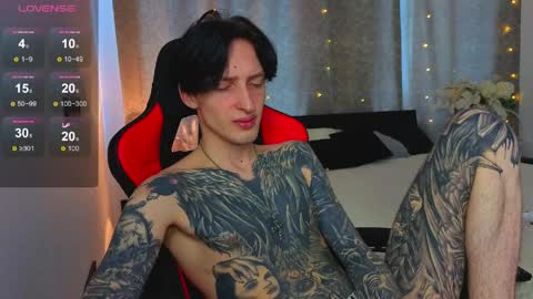 Snapshot of alexxone_ chatting on 04/04/26, 08:23 Alex online show from 04/04/26, 08:23