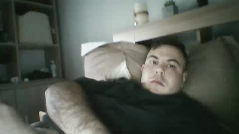 Snapshot of alexxro20 chatting on 02/02/26, 03:33 alexxro20 online show from 02/02/26, 03:33