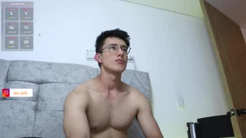 Alex online show from 10/01/25, 11:00