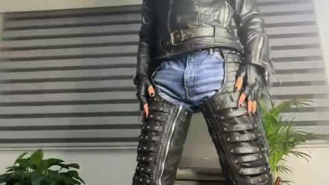 Snapshot of alexxx_savage chatting on 04/01/26, 02:45 Alexander online show from 04/01/26, 02:45