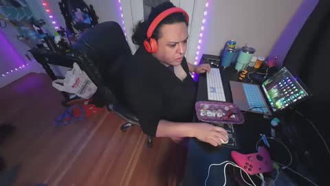 Snapshot of alexxxis2011x3 chatting on 01/22/25, 06:31 alexxxis2011x3 online show from 01/22/25, 06:31