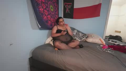 Snapshot of alexxxis2011x3 chatting on 09/15/25, 03:28 alexxxis2011x3 online show from 09/15/25, 03:28