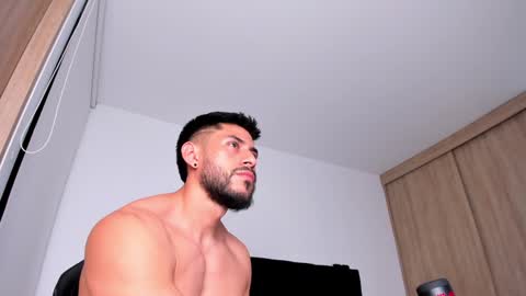 Snapshot of alexxxmachine chatting on 01/25/25, 12:17 Alex   freelance model  instagram alex b229 online show from 01/25/25, 12:17