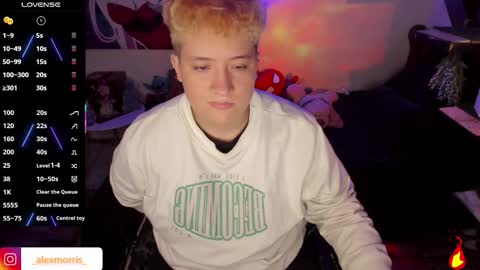 Snapshot of alexxxmorris chatting on 10/15/25, 06:35 ALEXXX MORRIS online show from 10/15/25, 06:35