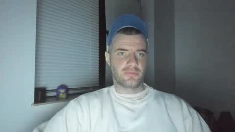 alfiesolomons87 online show from 03/04/25, 07:54